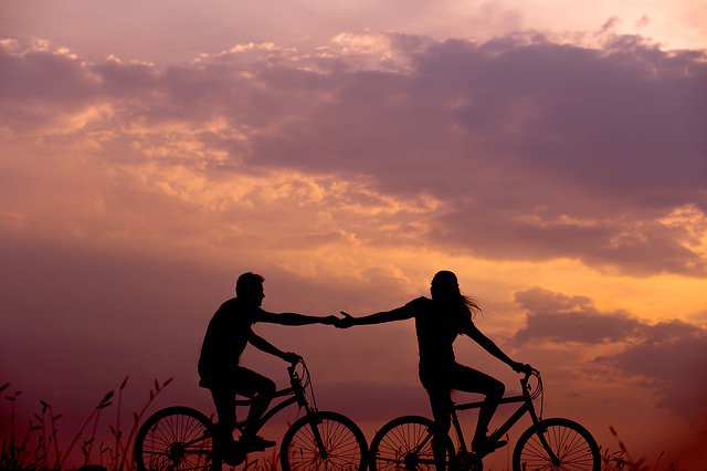activate_uco's tweet photo. Entrada de hoy: Abril, mes activo de la bicicleta. Recomendamos mucha bici y una propuesta de los compis del @as_uco https://t.co/6gDvXV3564 https://t.co/x9fOU3Qepu