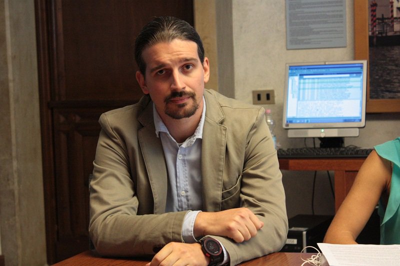Consiglioveneto's tweet photo. #Pfas #Scarabel: #Microrganismidecontaminanti: trattativa per la sperimentazione con la #RegioneVeneto va avanti https://t.co/es5isr6Fni https://t.co/lN4JzVnNm6