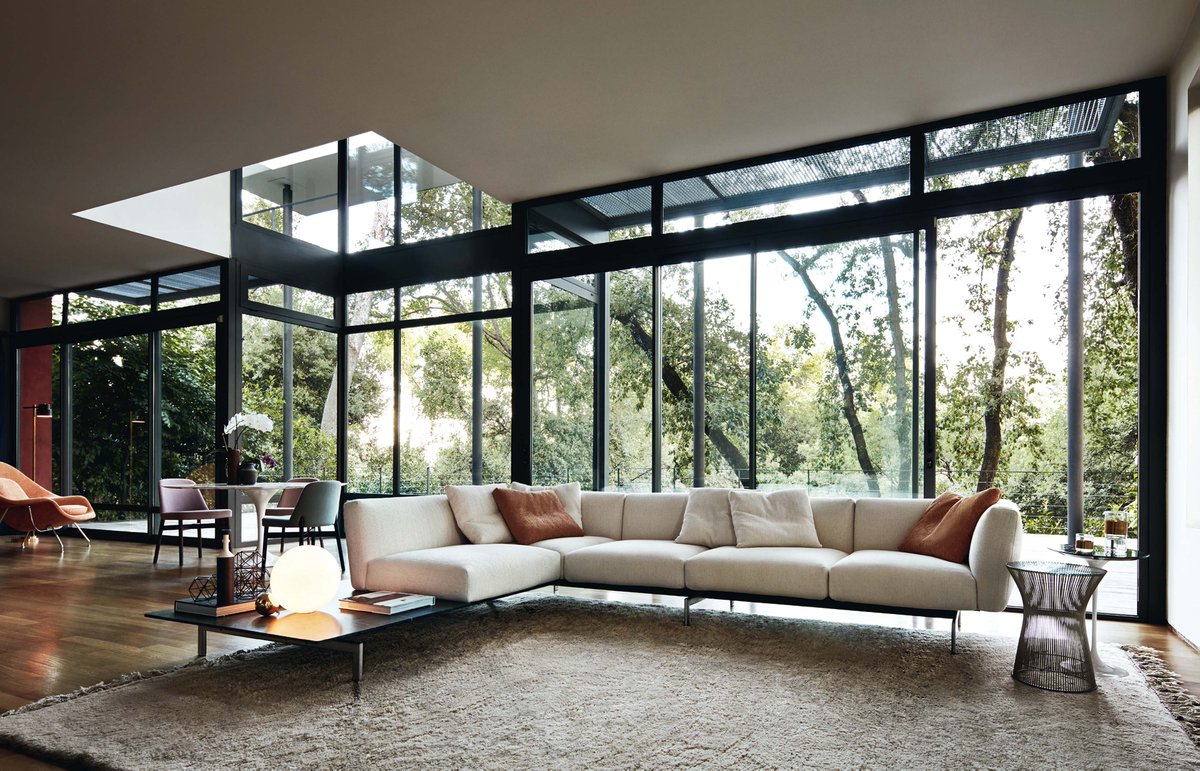 CHAPLINS's tweet image. #Salone17 saw many of our brands launch some seriously stylish designs last week, such as this stunning “Avio Sofa System” by Knoll. #SS17