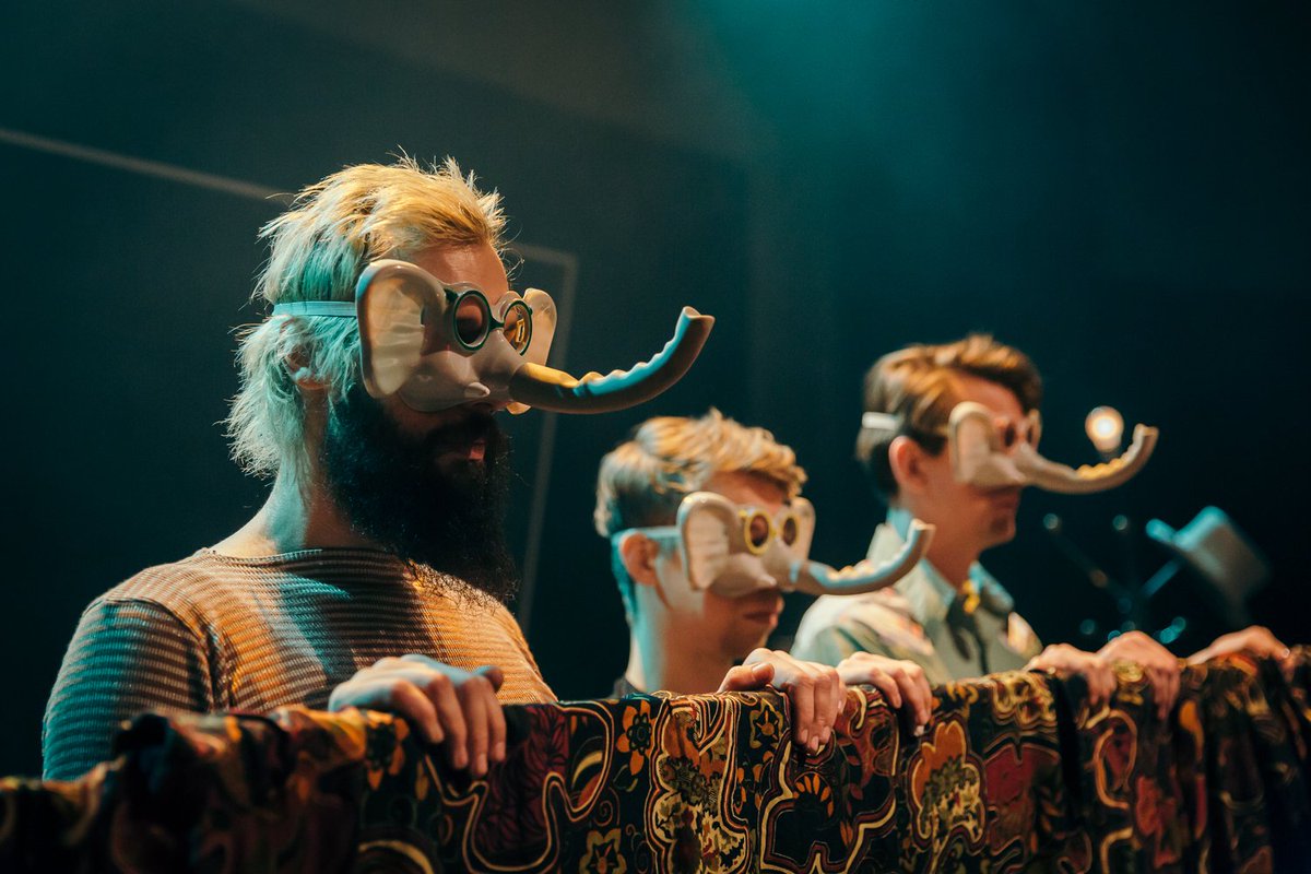 Old tricks with new twists. #Around <a href="/RaceHorseCie/">Race Horse Company</a> great 4 kids @lutonculture <a href="/jacksons_lane/">Jacksons Lane</a> <a href="/CambJunction/">Cambridge Junction</a> this week bit.ly/RHCATW