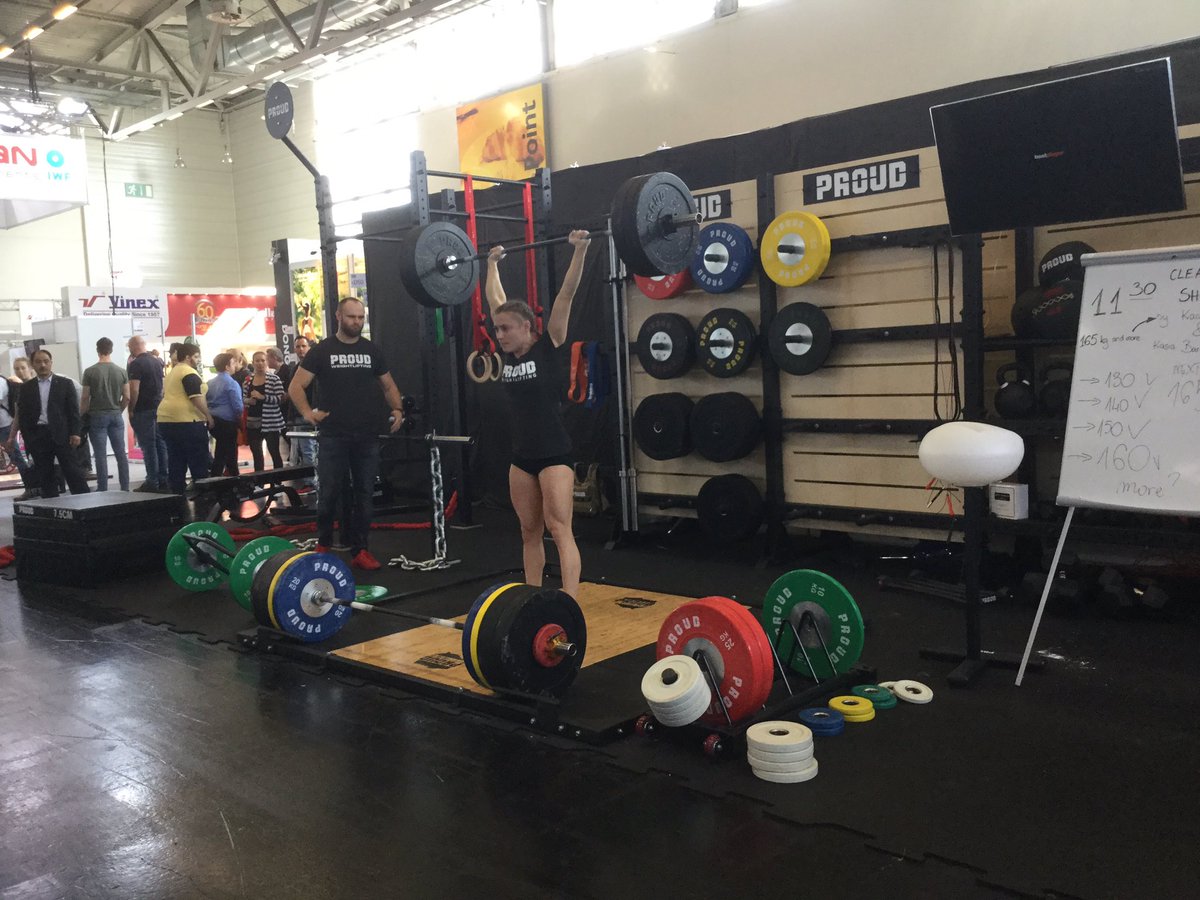 Fem_Peeters's tweet photo. FIBO 2017 #fitness #FIBO2017 #cologne #Germany #sports #Weightlifting #athletes https://t.co/mMK1iNftrG