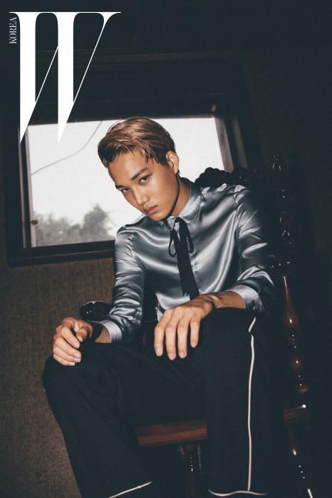teammaknaes's tweet photo. The editor to Allure magazine said he was impressed by Jongin's photoshoots, saying he'd like to work with him in the future https://t.co/mFrd42HC6Z