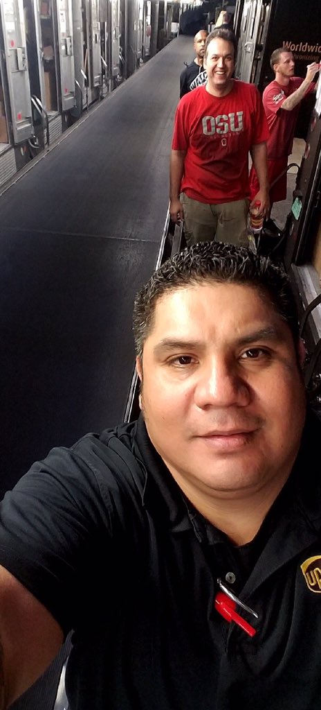 Tampa Southeast Preload - setting up the tone for the week. Wishing drivers safe work day <a href="/Tomacquaviva/">Tom Acquaviva</a>  <a href="/wyant_kwyant/">Kimberly Wyant</a> <a href="/jmbrennan963/">John Brennan</a>