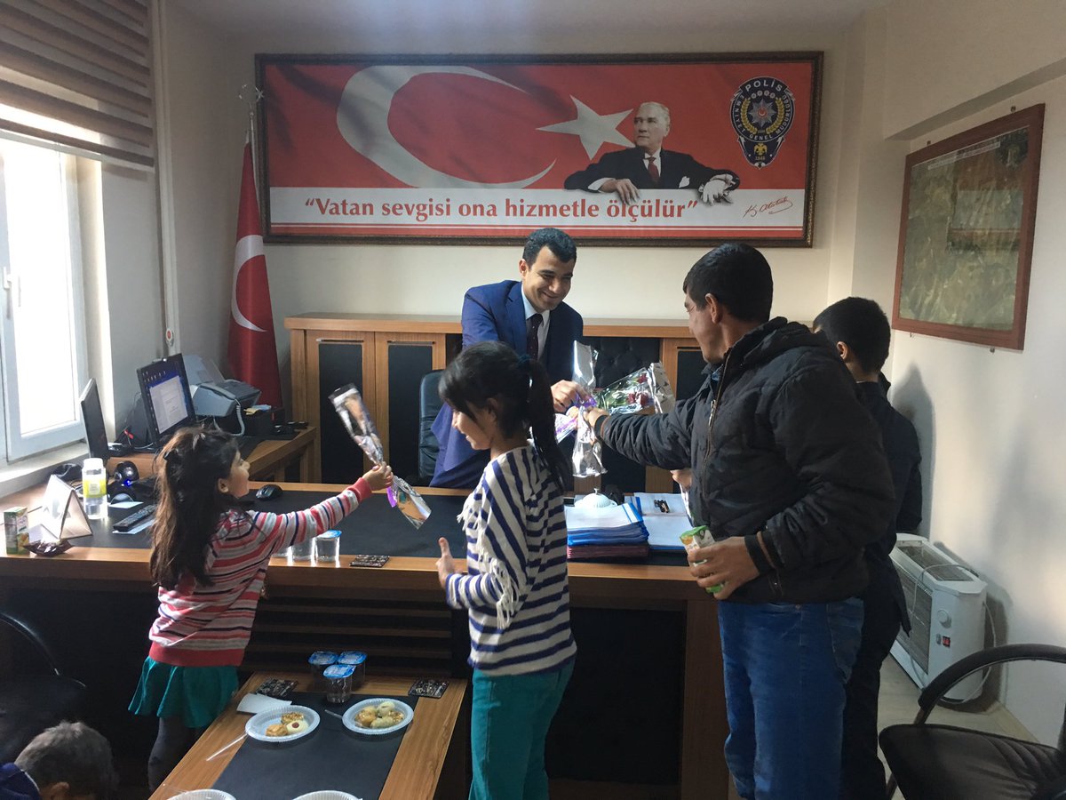 5656Muhdi's tweet photo. Polis teşkilatımız 172 Yaşında...
Polis teşkilatımızın 172. yılını kutlar, şehit polislerimize Allah'tan rahmet dilerim. https://t.co/2tXW2l915S