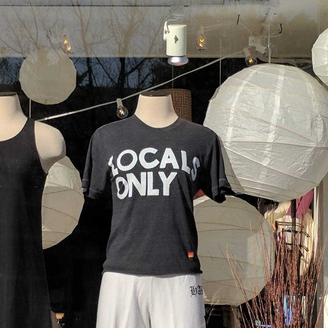ricardofordc's tweet image. I couldn&apos;t help but be a bit #offended and feel #unwelcome by this shirt at #DC location of #Core72