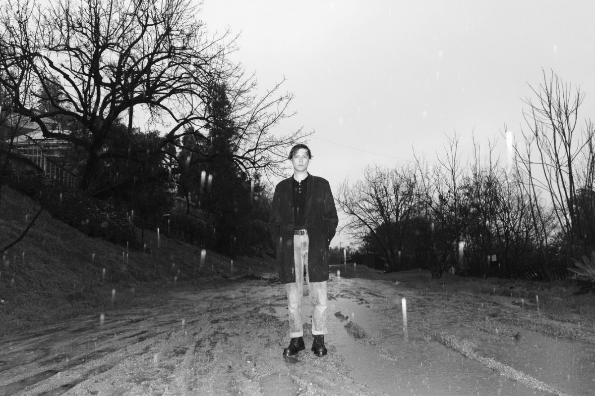 Popdust's tweet photo. Premiere: @popheartforever drops the ominous + moody new track, "Kuyama Drama" https://t.co/9iyEWF17XM https://t.co/AbaMhiGVmO