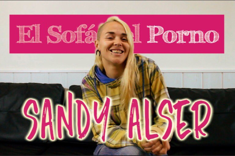 elsofadelporno's tweet photo. Buenos días! Os recordamos que tenéis en el canal (link en la bio) el vídeo con @SandyAlserxxx Nos vemos este jueves en el siguiente! 💚 https://t.co/63wv1HeW94
