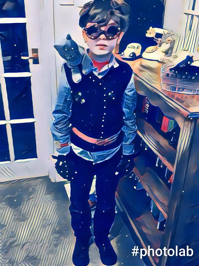 hannekewrites's tweet photo. Want to illustrate your book? Just dress child up as MC, take photo and then photolab it. #voila #iaregenius #steampunkboy https://t.co/DgzDiWuacN