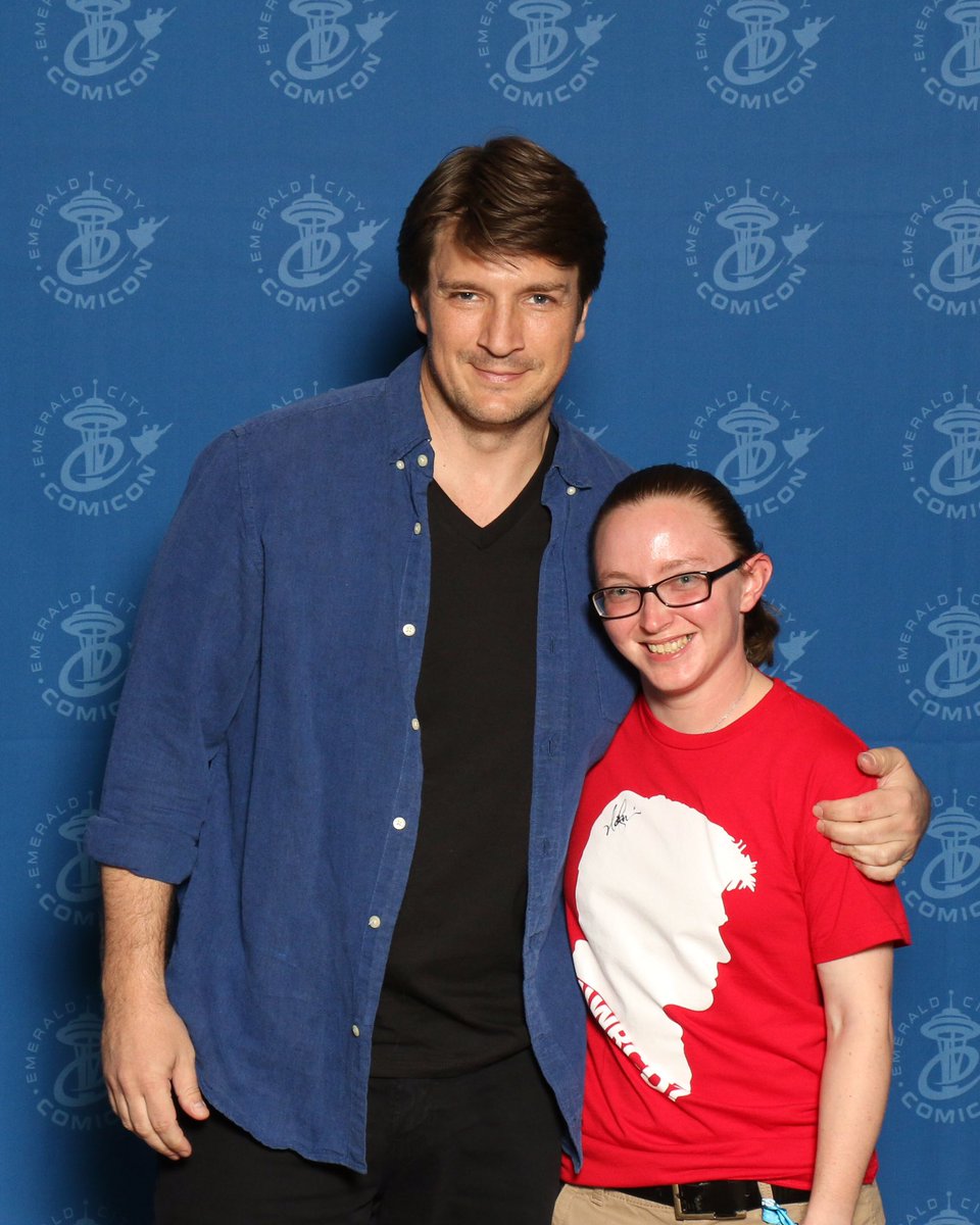 bretra88's tweet photo. 365 days ago I met this awesome human being, @NathanFillion. Still can't believe it! So much fun that weekend at #ECCC2016. #shiny https://t.co/Fy5Rhn7xxY