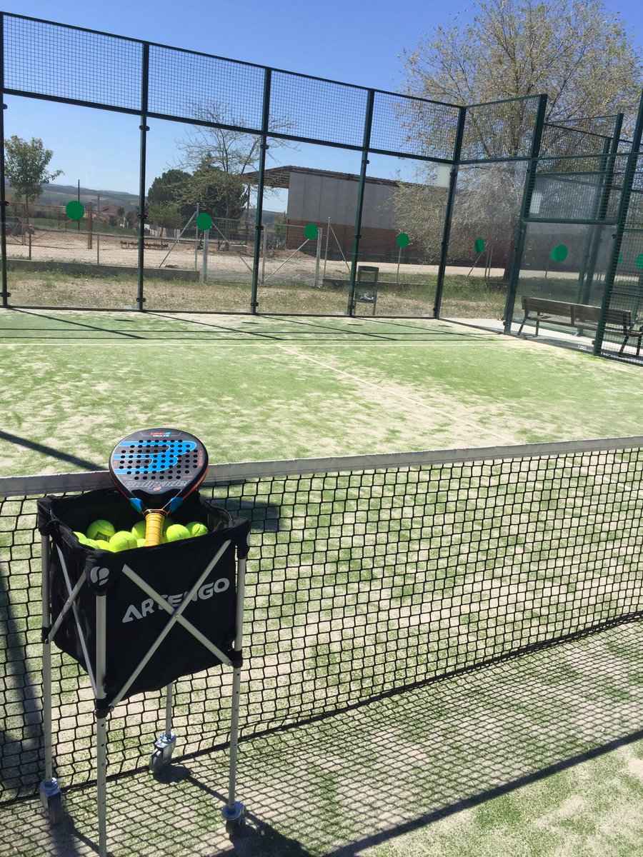 panycrox's tweet photo. Empiezan las clases de 🎾🎾🎾 para grupos y particulares, para más información por privado. Vamos 💪💪 https://t.co/JdnPmQNQDf