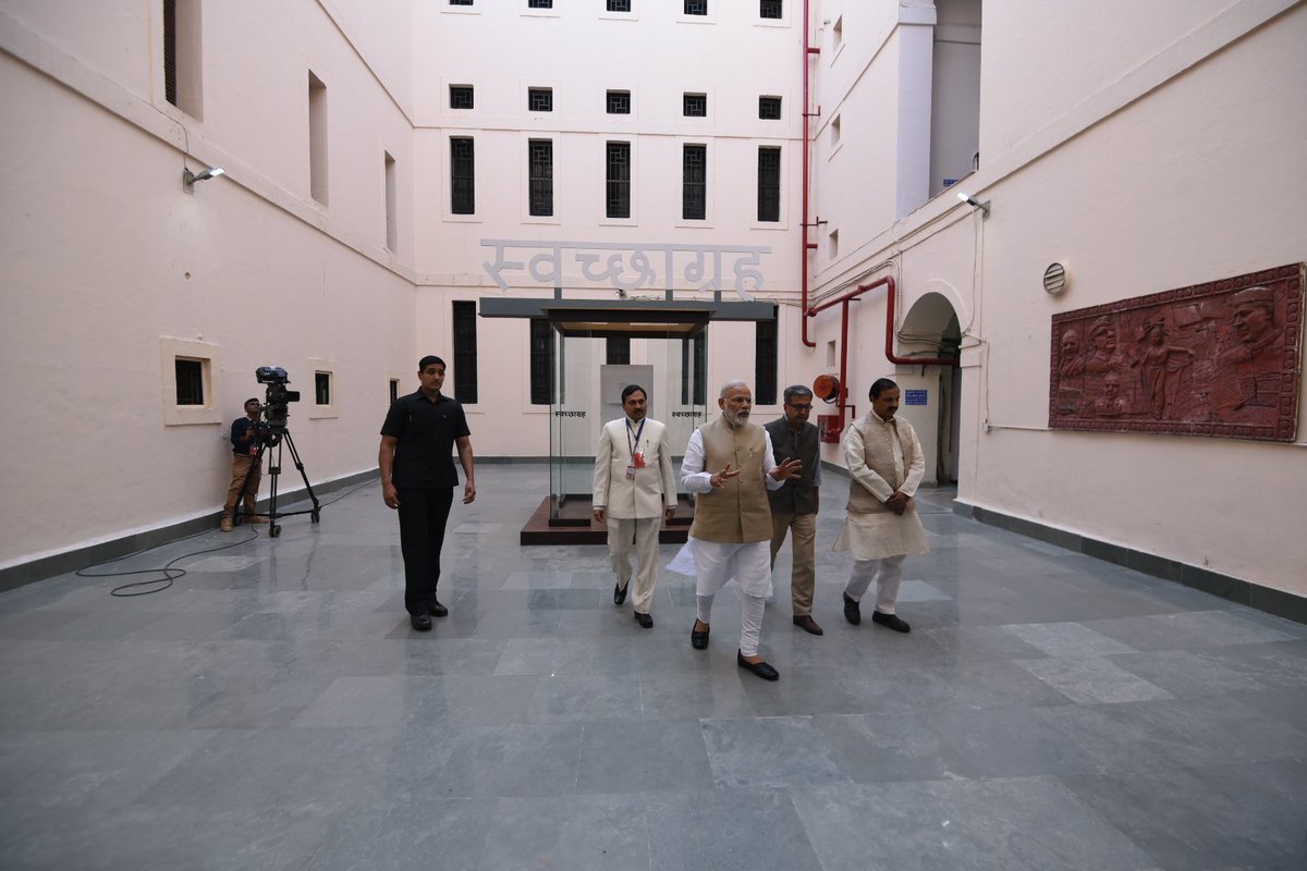 PMO India tweet media