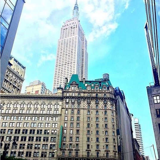 Radisson's tweet photo. Happy #NationalSiblingsDay! Tag a sibling you'd love to travel to New York with. #TheRadisson #NYC 📷: @themartinique https://t.co/pboOyxHEY7