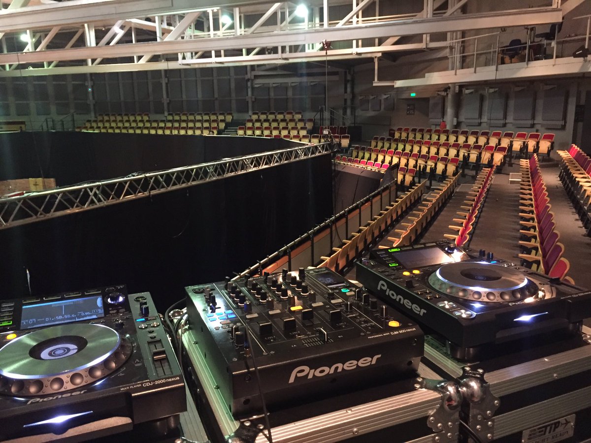 DjAndySaunders's tweet photo. My DJ booth for the next two days @TUCOltd @warwickuni #TUCOcomps https://t.co/ve3Q3g7cPm