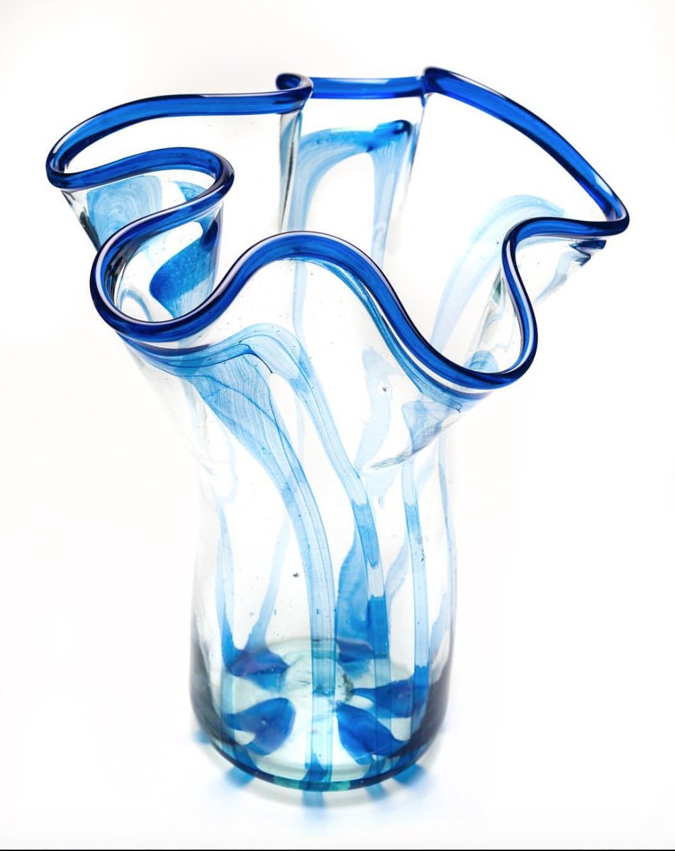 llshops_ke's tweet photo. New In! We now have a beautiful range of @Kitengela_glass in store! Come check them out! #shopping #gifts #Kenyanmade #handmade https://t.co/rZkcwjvVn3