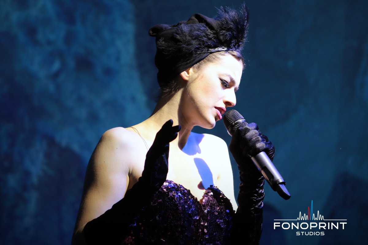 #CarmenAlessandrello performing at #Visionnaire Party in Milano #FuoriSalone2017 #SaloneDelMobile2017 #Fonoprint #MusicMakers <a href="/ninosaetti/">Nino  Saetti</a>