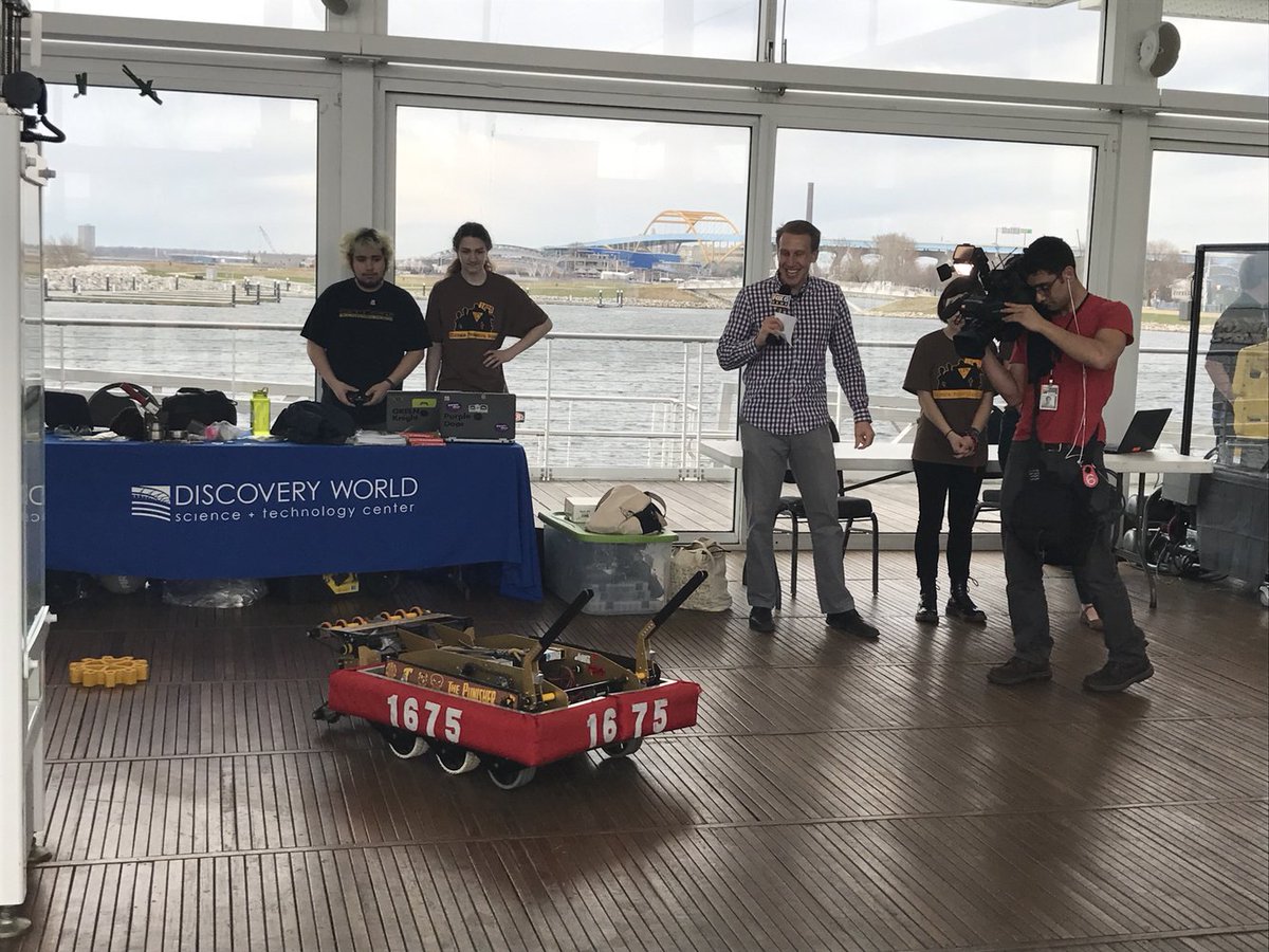 The 2017 <a href="/FirstRobotics/">First Robotics LC</a> competition winners are at <a href="/discoveryworld/">Discovery World</a> to share their excitement for #RoboticsWeek! roksocial.com/01M5