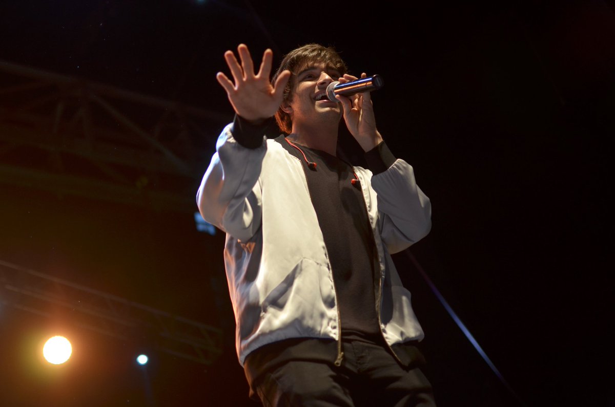 lucastomasph's tweet photo. @julianserrano01 🎉@secunfest PH @lucastomasph 📷 #JulianSerrano #SecunFest https://t.co/YXdRolxXlE