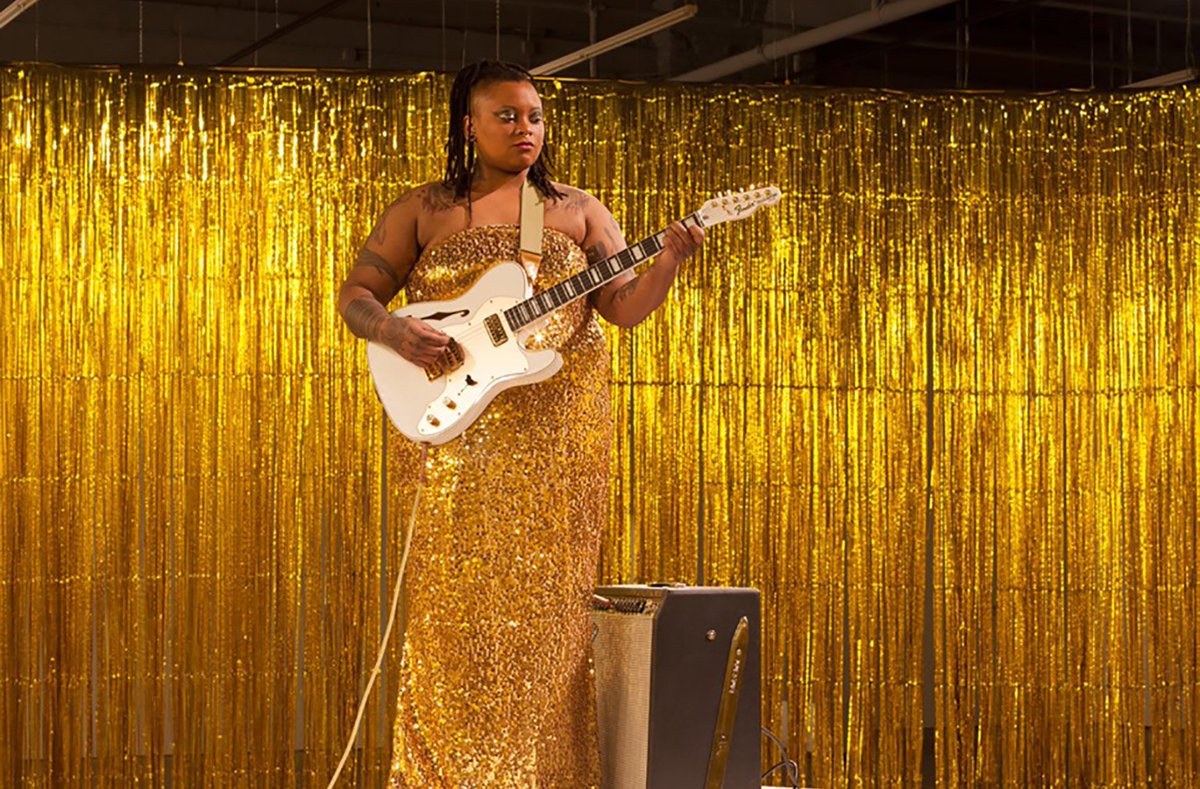 We are looking for participants in performances by Ragnar Kjartansson. Deadline is 30 April. bit.ly/2oRsOj3