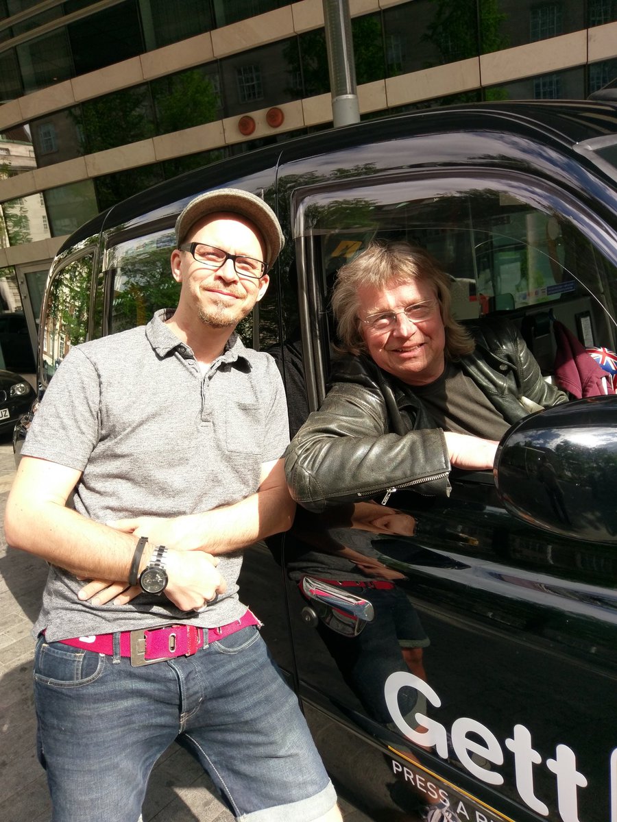 SwedishGeezer's tweet photo. Today this guitar hooligan turned up and tried to steal my taxi again! 🎸🎸🎸 @JanneSchaffer #topguy #taxipassenger #guitarlegend https://t.co/xucxQOjTER