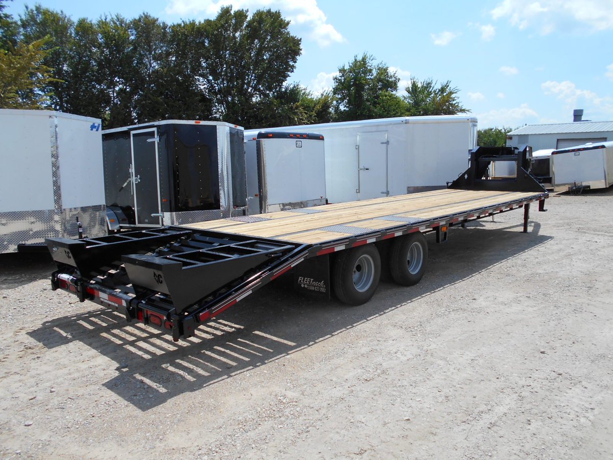randjtrailers's tweet photo. CLEARANCE SALE!!! ALL 2016 MODELS MUST GO!! GIVE US A CALL TODAY!! 972-287-9977! #CLOSEOUT #CLEARANCE #RANDJTRAILERS #LASTYEARSMODEL #SALE https://t.co/5Np6ESzNFg