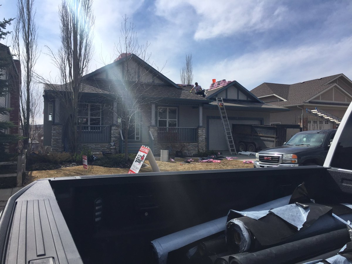 citybossroofing's tweet image. Installing @OwensCorning #durationshingles driftwood today! @B_Approved @OCRoofingLLC