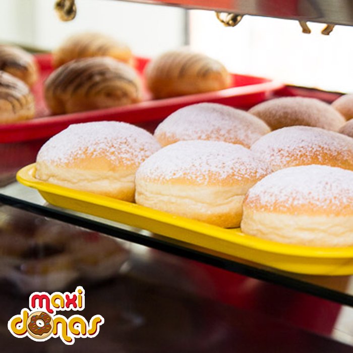 MaxiDonas_ve's tweet photo. Una #MaxiTarde... ¿Cuántos dicen yo? 🙋🏼🍩😍😋
#NoSonDonasSonMaxiDonas
#MaxiDonas https://t.co/zkIwcPIbS4
