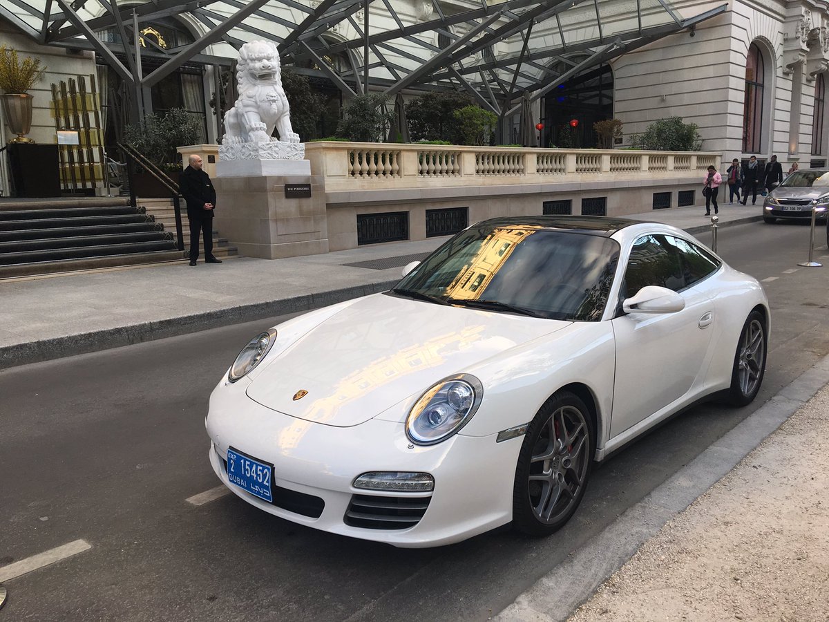 StephThreeForty's tweet image. #carspotting #porsche #Lamborghini #Bugatti #Aventador #veyron