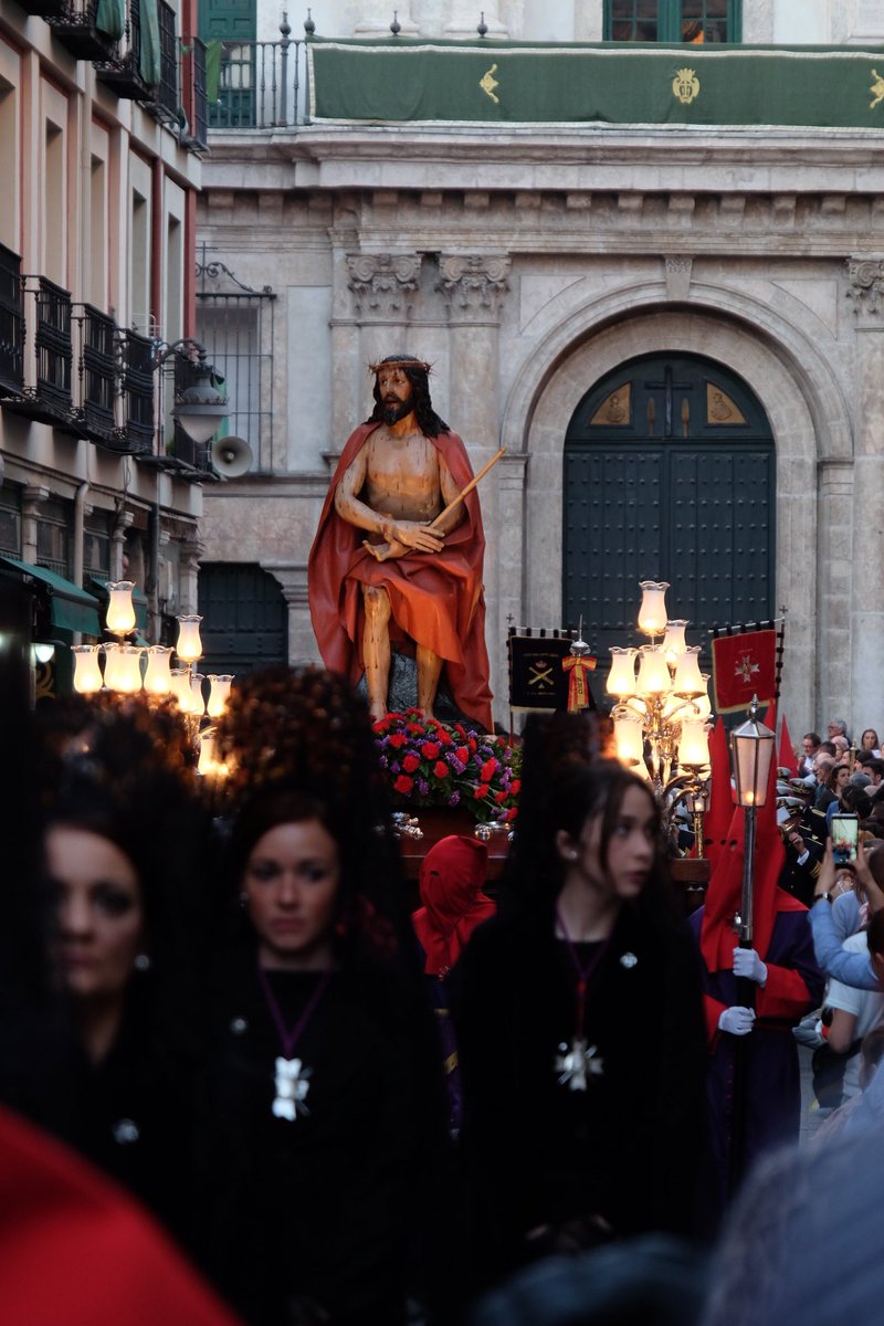 SemanaSantaVLL's tweet photo. Sin duda, la #SemanaSantaVLL es pura maravilla de arte. Un auténtico museo al aire libre que hay que visitar, al menos, una vez en la vida https://t.co/hD4Fl2v3oT