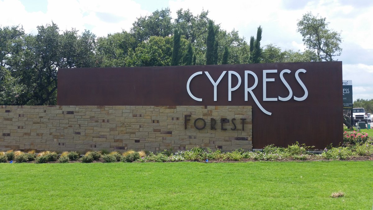 Susan88481's tweet photo. Cypress Forest addition in Kyle Texas features #newconstruction starting in the 200's. https://t.co/YpKysir7qR #DavidWeekly #scottfielder https://t.co/pzDOlDbxuX