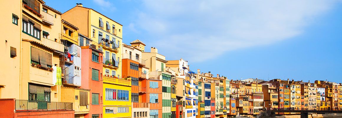 Europcar_BE's tweet photo. #Gérone ou la Catalane aux richesses inexploitées, offre beaucoup aux voyageurs en quête d'histoire #CityFeature https://t.co/Yo8MCqHWNV https://t.co/saDFwtjMnS