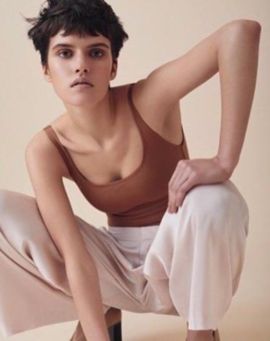 Make-up by <a href="/camilla_hewitt/">Camilla Hewitt</a> | Hair by <a href="/shukeelhair/">Shukeel Murtaza</a> for @lofficiellatvija. Photography by Christine Kreiselmaier