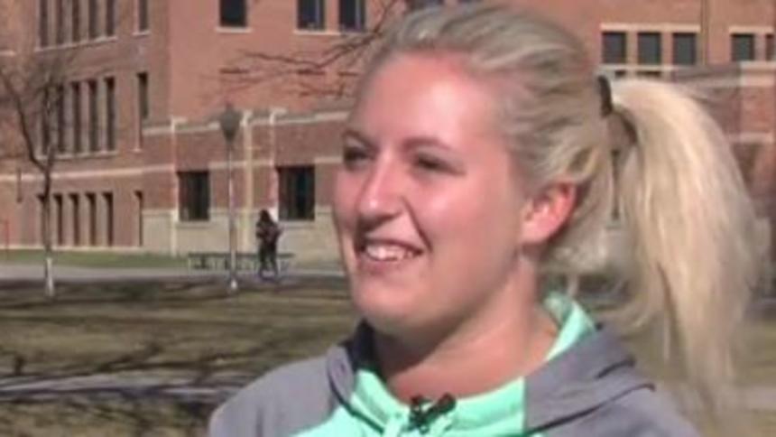 MorningSplash's tweet image. Wanna date Tay?  Fill out a 3 page application first. froggyweb.com/podcasts/morni…