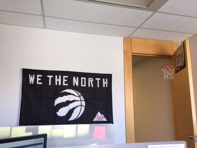 MDo_CommDyn's tweet image. We&apos;re PLAYOFF ready at the @CommDynamics office! @raptors @NBAAUCTIONS #WeTheNorth