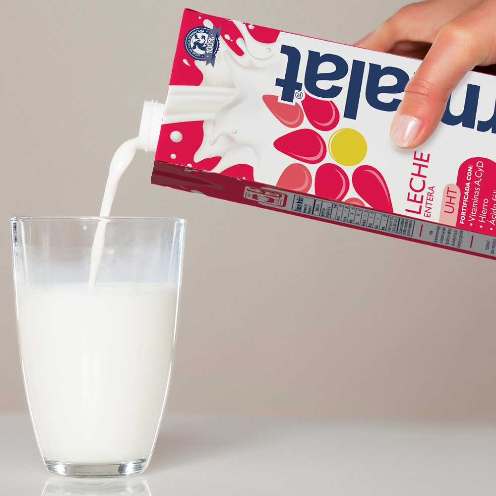 Disfruta todo el sabor y las vitaminas de #Parmalat ❤ Fortificada con vitaminas A, C y
D, hierro y ácido fólico. #AlimentaElAmor