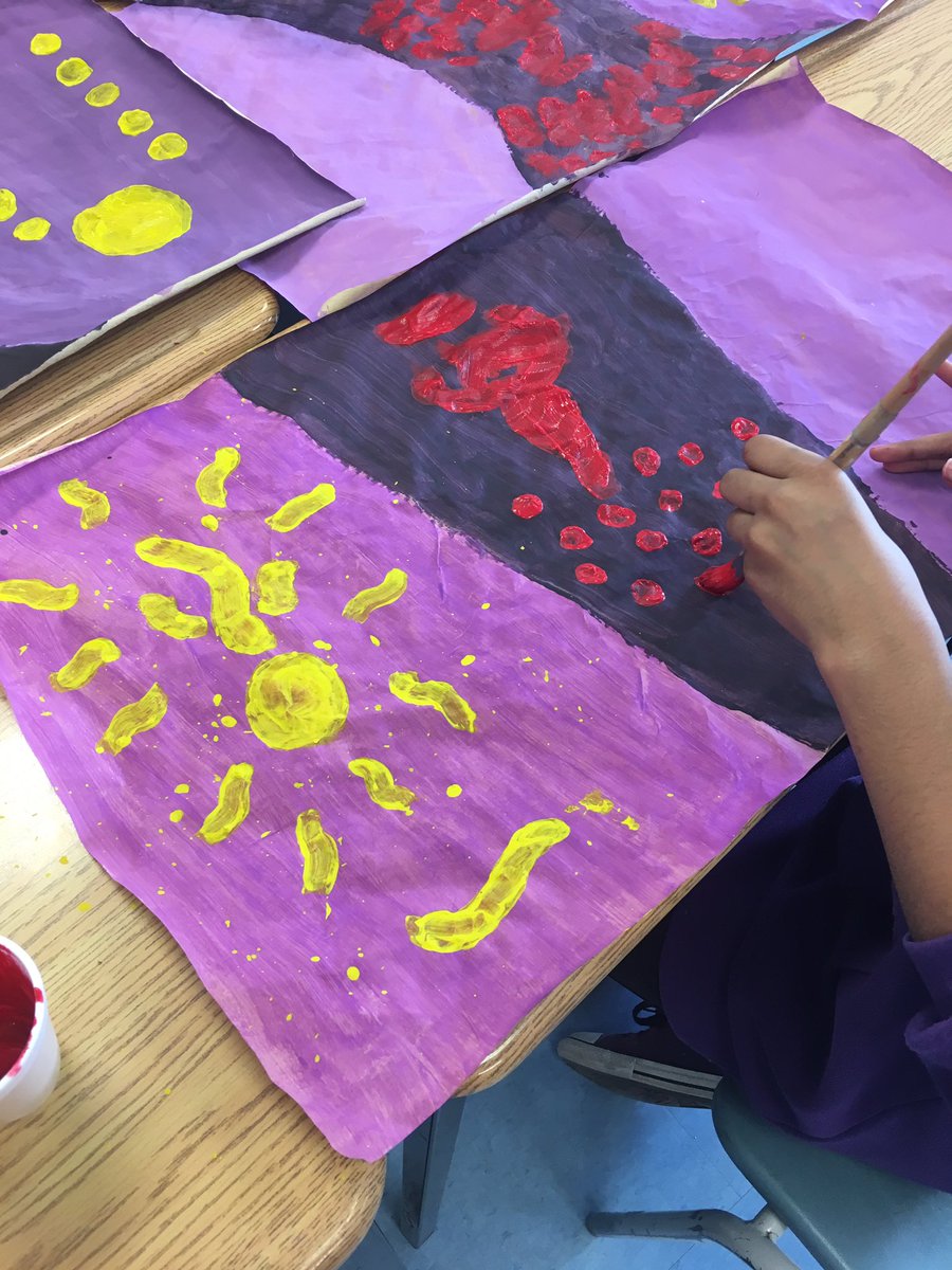 MmeMcIntosh's tweet photo. @StGertrudeMBC Panels 1&2 of abstract triptych art for #HolyWeek2017 #DPLent Can you tell what parts of the #EasterStory are represented? https://t.co/lzXtPOUoaf