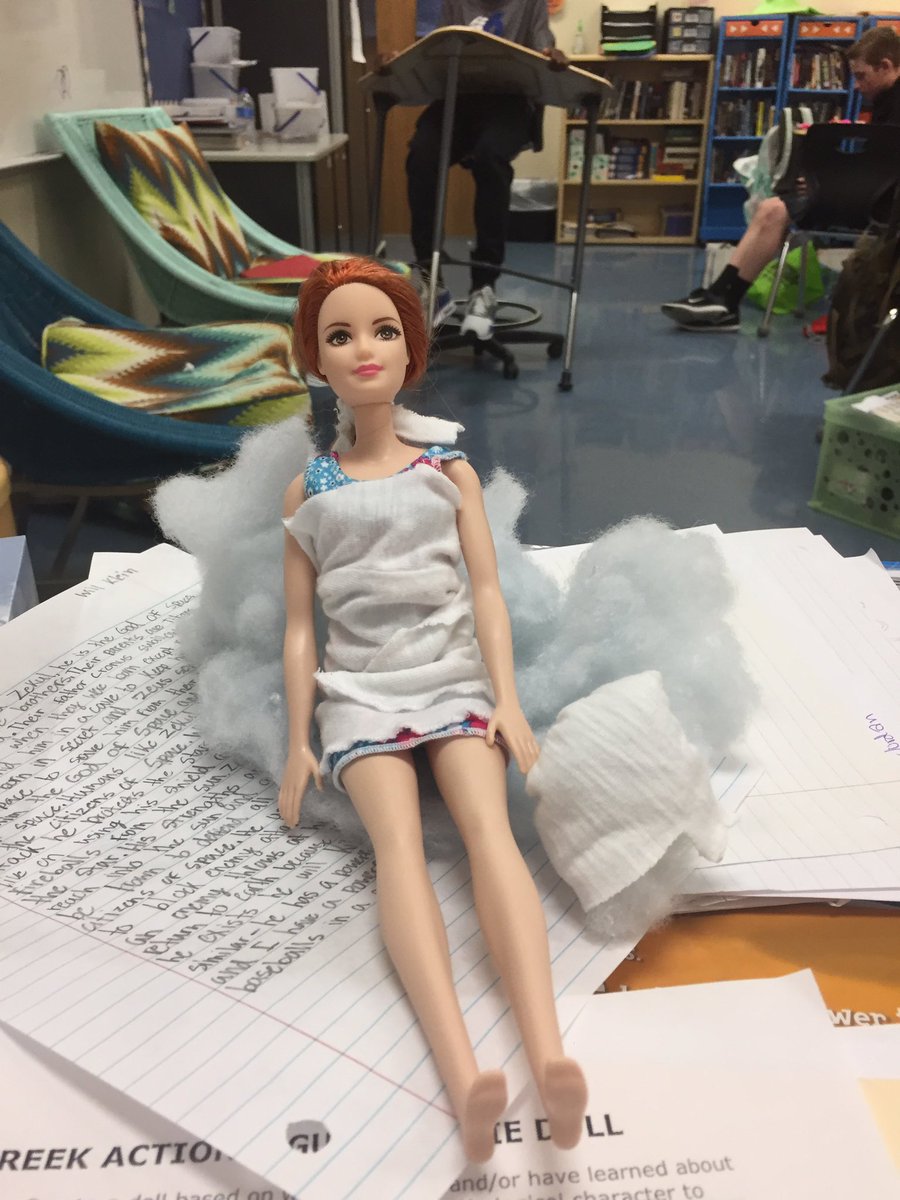 rockingrhonda7's tweet photo. Having fun in class with our Greek god presentations #TimberviewMS https://t.co/2YqWCPXTOO
