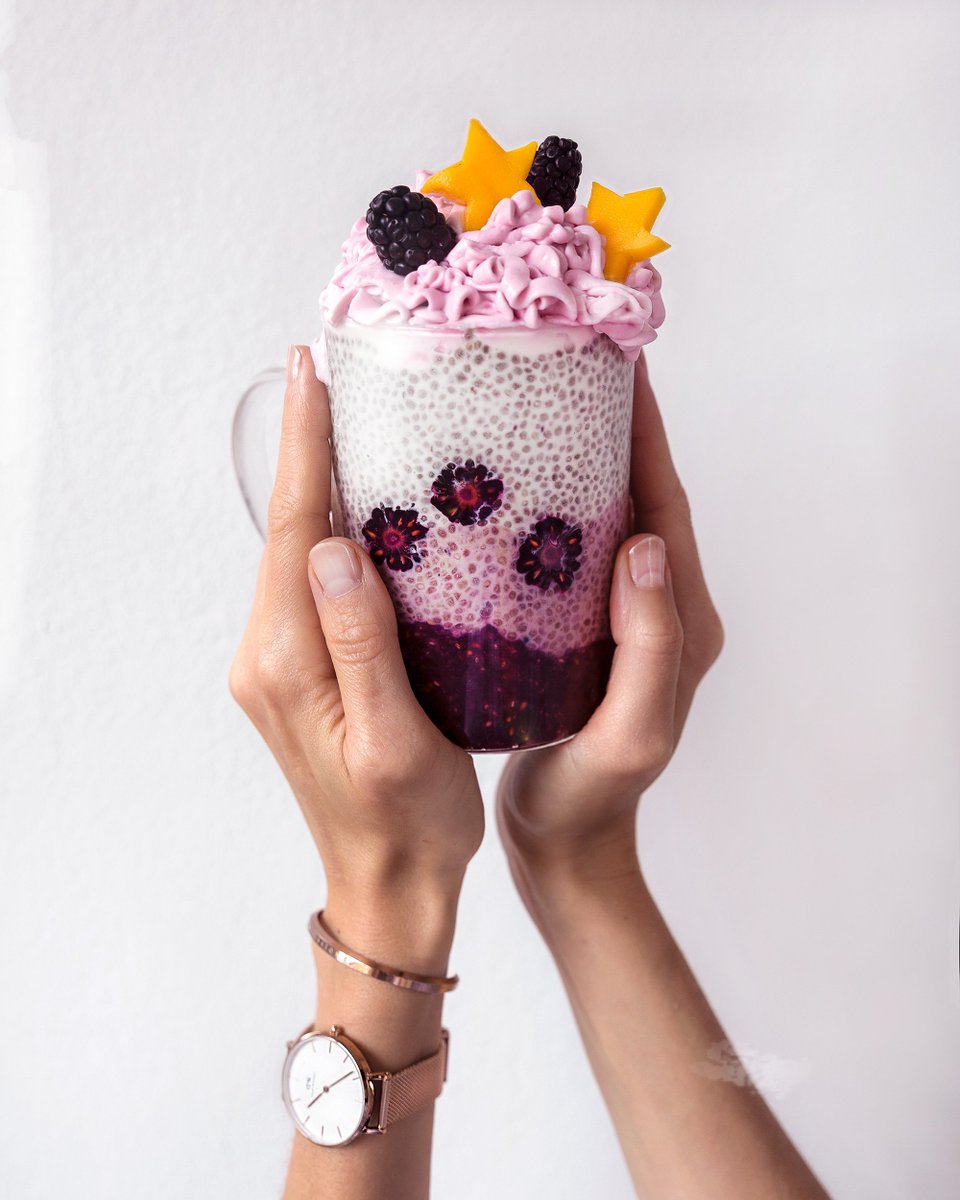 Blackberry Ombré Chia Parfait instagram.com/vanelja/?hl=fi #Chia #MondayMood