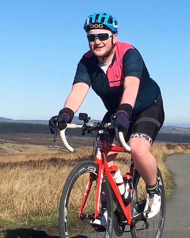 VeloBlogUK's tweet photo. A trip to Worlds End and the horseshoe pass
https://t.co/nCL2qUSYyf https://t.co/C1RS2Lqwg4