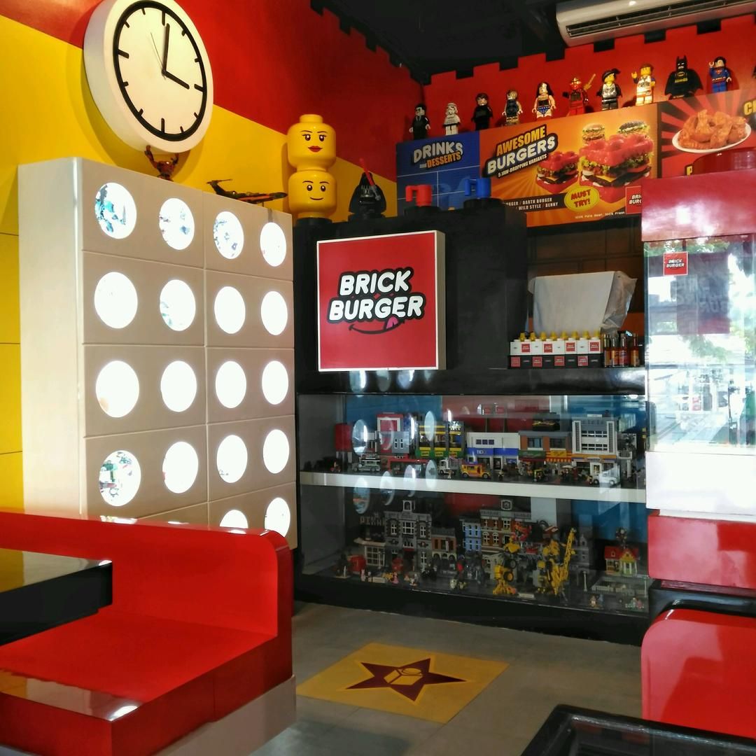 Descapada_ES's tweet photo. ¡La hamburguesa que todo fan de #Lego debería de probar! 😍
En #Filipinas han tenido esta original idea. El resultado... ¡es para probarlo! 😋 https://t.co/38bL4CpUsn