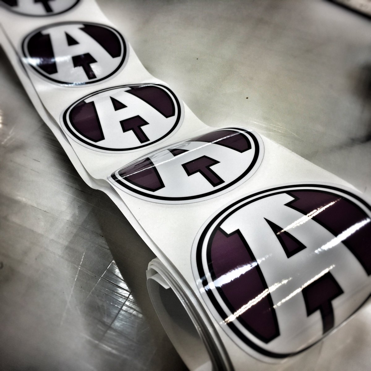 GMediaWraps's tweet photo. #TeamDecals? We make them in house, any size &amp; quantity. Let us know who you support! #AntiochSequoits #WarrenDevils #LibertyvilleWildcats https://t.co/YXNCRf5Mk8