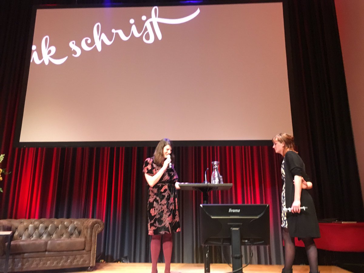 Eveline Groot &amp; Sophie van Balen oprichters van #IkSchrijf aan het woord