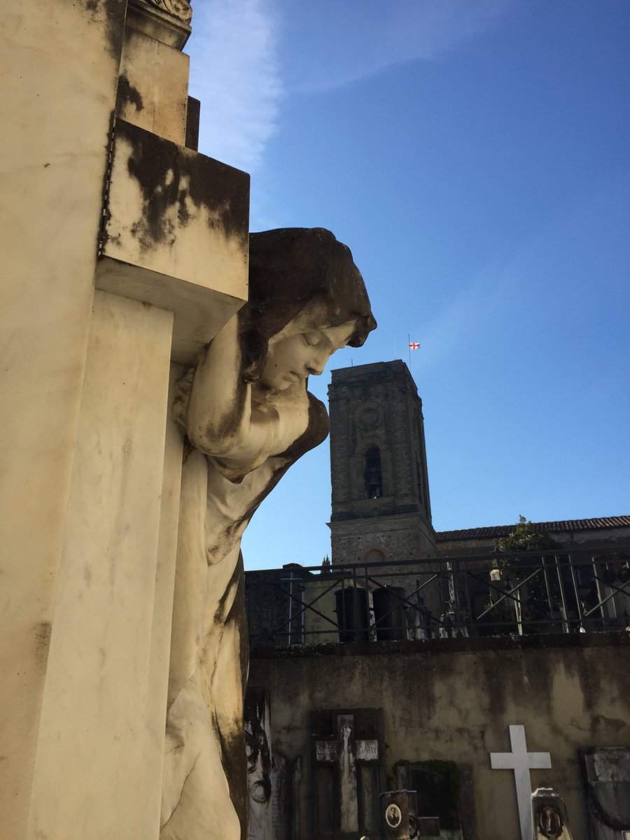 destinograzia's tweet photo. Codesto solo oggi possiamo dirti, ciò che non siamo, ciò che non vogliamo 

Non #mitigando le esperienze della vita e della morte #gerundi https://t.co/sAAGGMTZhb