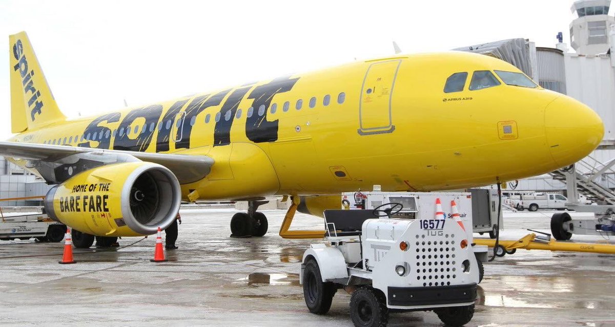 MichaelSmithWX's tweet photo. Spirit Airlines showing more #spirit #fly #airline #BareFare #NK https://t.co/0Gfe8Db7pR https://t.co/OoipvxbFM9