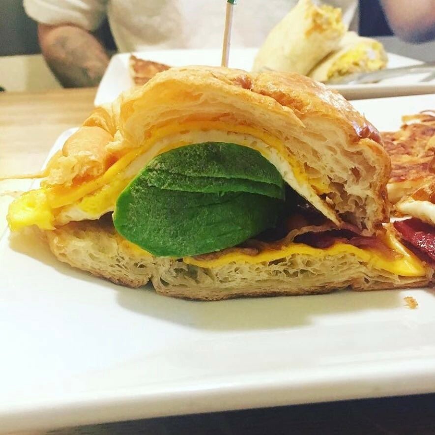 #Repost <a href="/cromags/">mags</a>
・・・
When you ask them to add avocado and they don't *mess around! 💪🏻👌🏻👏🏻