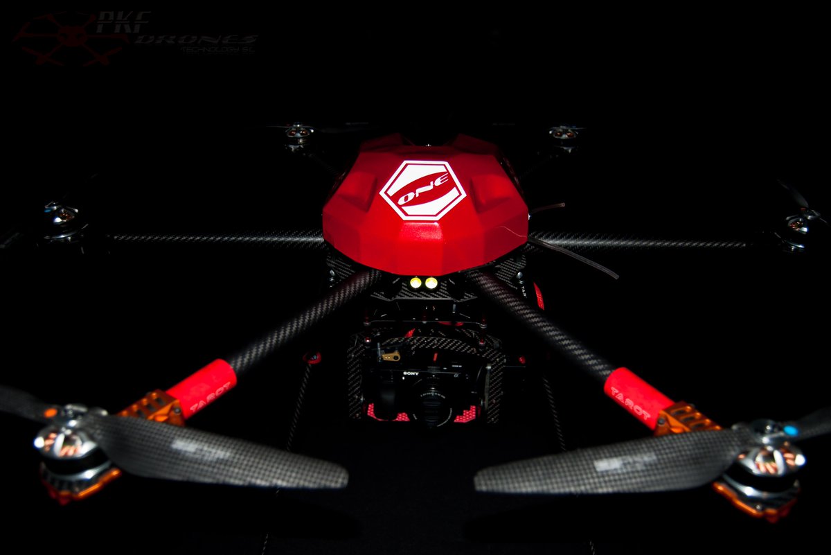 pkfdrones's tweet photo. PKF Hexa One hexacoptero, polivalente, fiable, orientado a las inspecciones industriales y fotogrametría 3D. https://t.co/332q4NbBbh