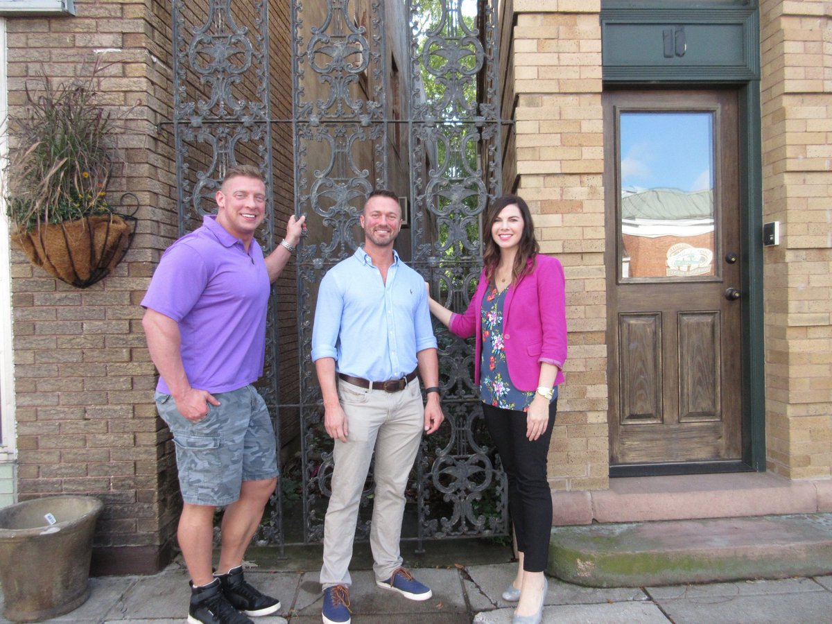 HGTV House Hunters tweet media