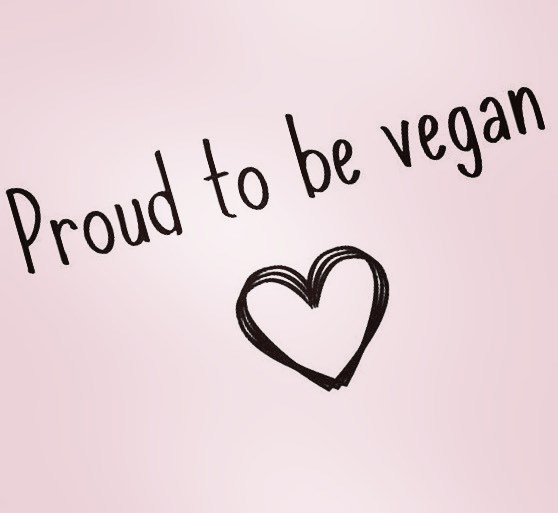 labante_london's tweet photo. 💕Monday Evening Musings💕#VEGAN FOR THE ANIMALS AND THE PLANET 🌎 #fashionwithrespect #labante #handbag #fashionblo… https://t.co/CkVha83UYp https://t.co/lf9iPr5fzS