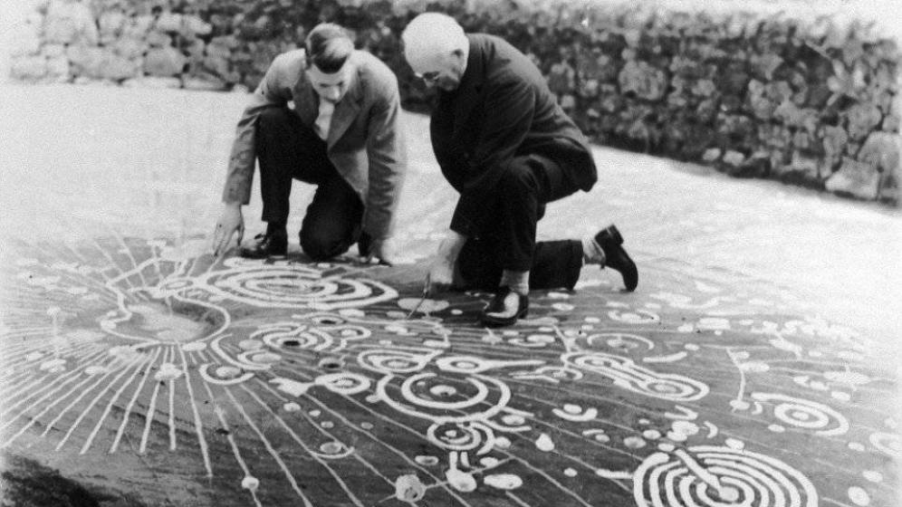 OLweirdstories's tweet image. The Cochno Stone: A Massive 5,000-Year-Old Cosmic Map? goo.gl/lb418P #History #CosmicMap
