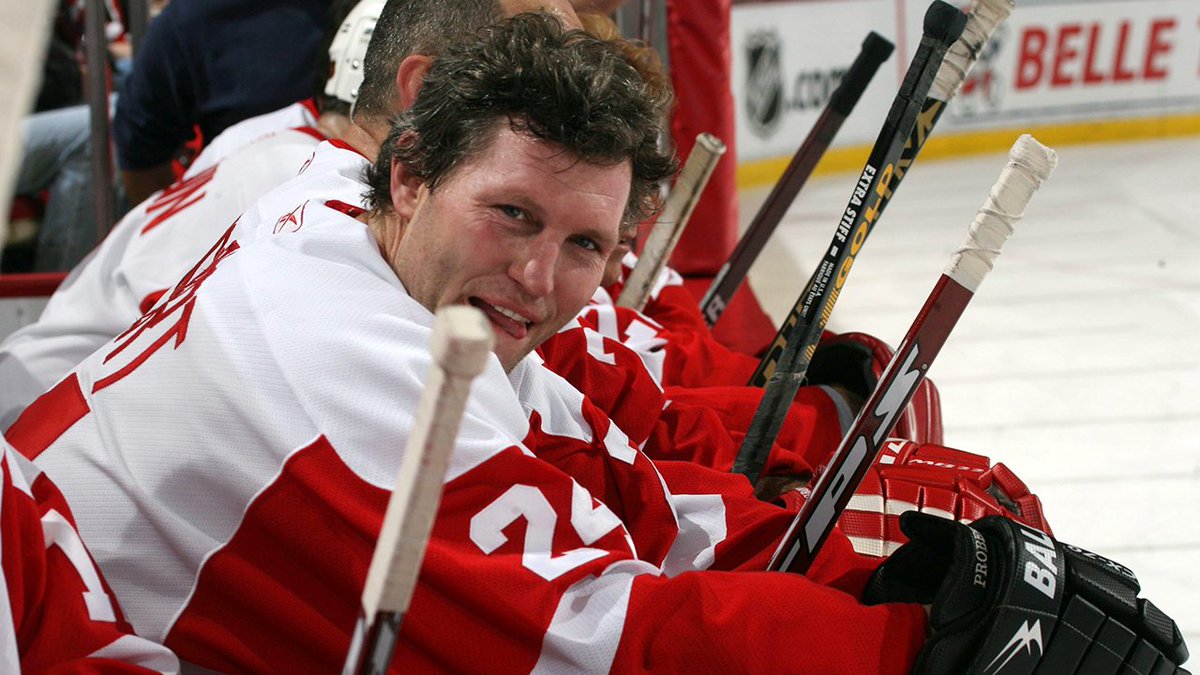 Sportsnet's tweet photo. Bob Probert's family spread his ashes in the penalty box at Joe Louis Arena. #Farewell2TheJoe

https://t.co/L02czHNY5h https://t.co/NJJQxVZcDQ