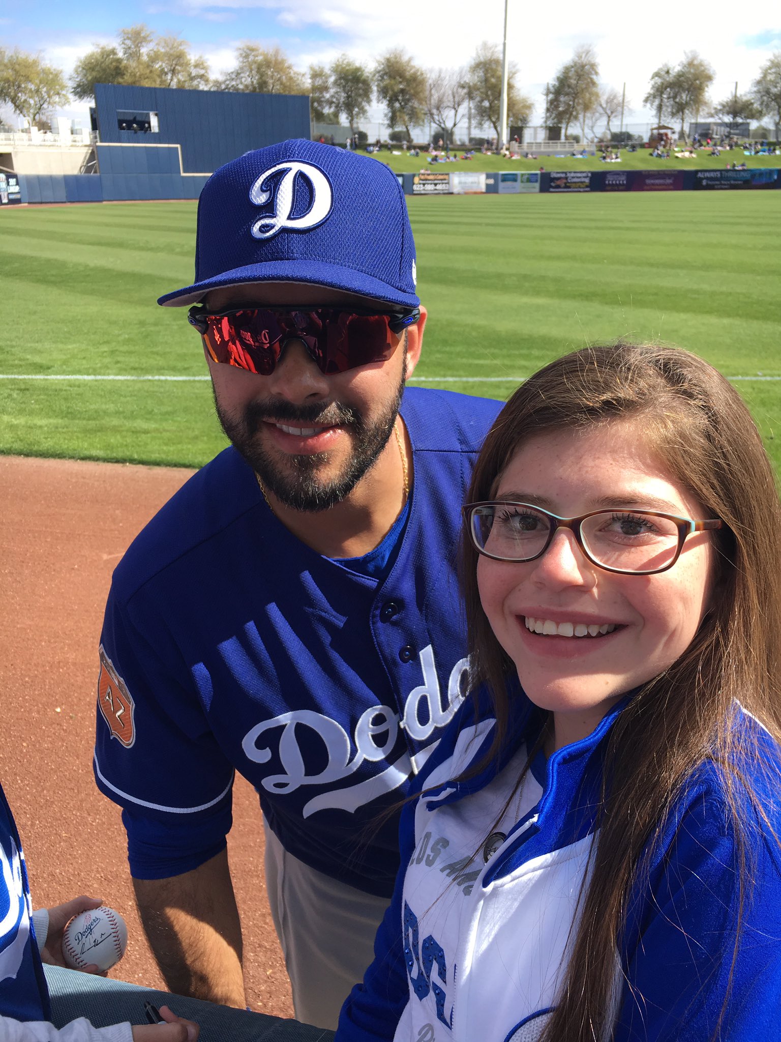 Happy birthday andre ethier i love you so much hope you get on the field very soon i miss you    